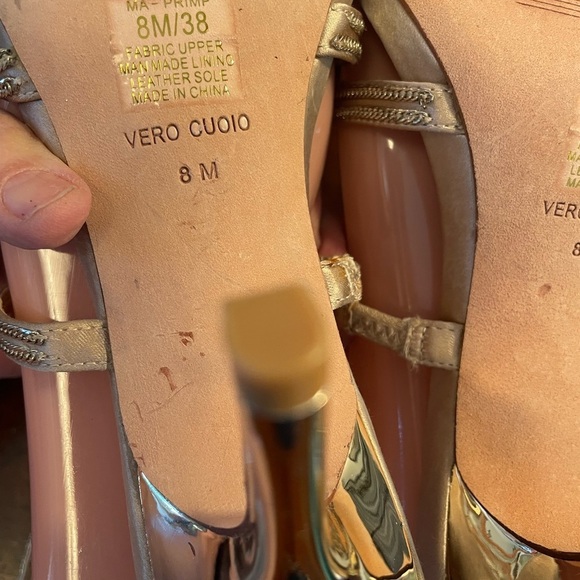 BCBG MAX AZRIA 8M Elegant Gold Strappy Women's Sandals ankle Strap 4” Gold heel - Picture 7 of 13